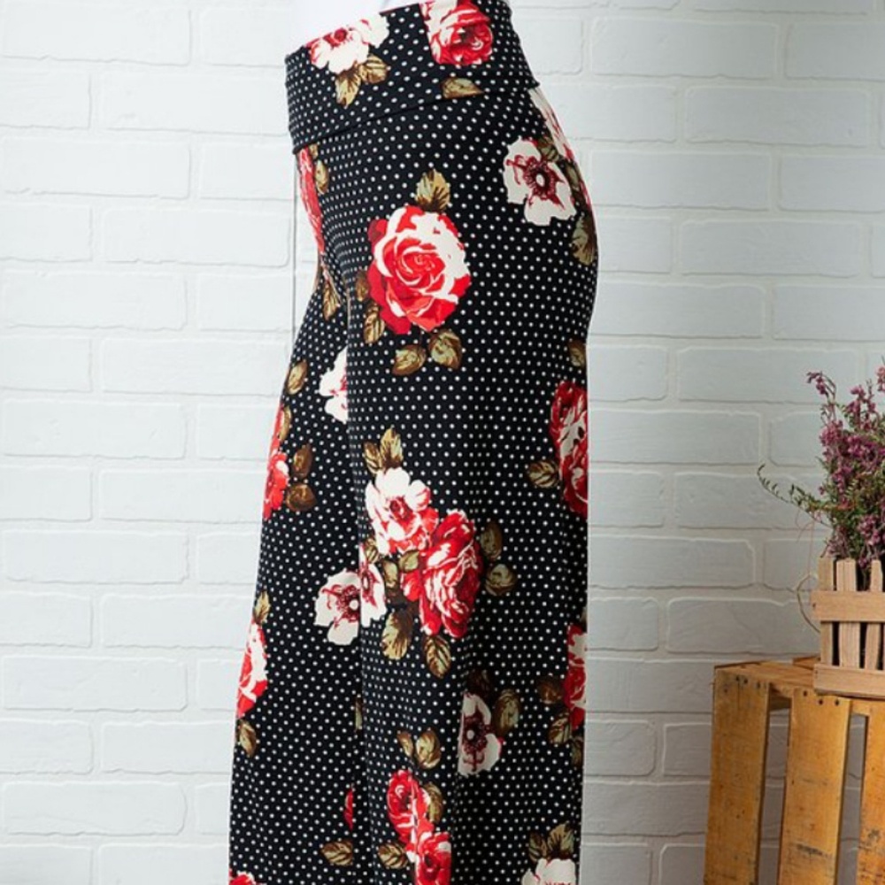 Black & White Floral Palazzo Pants - Picture 2 of 2